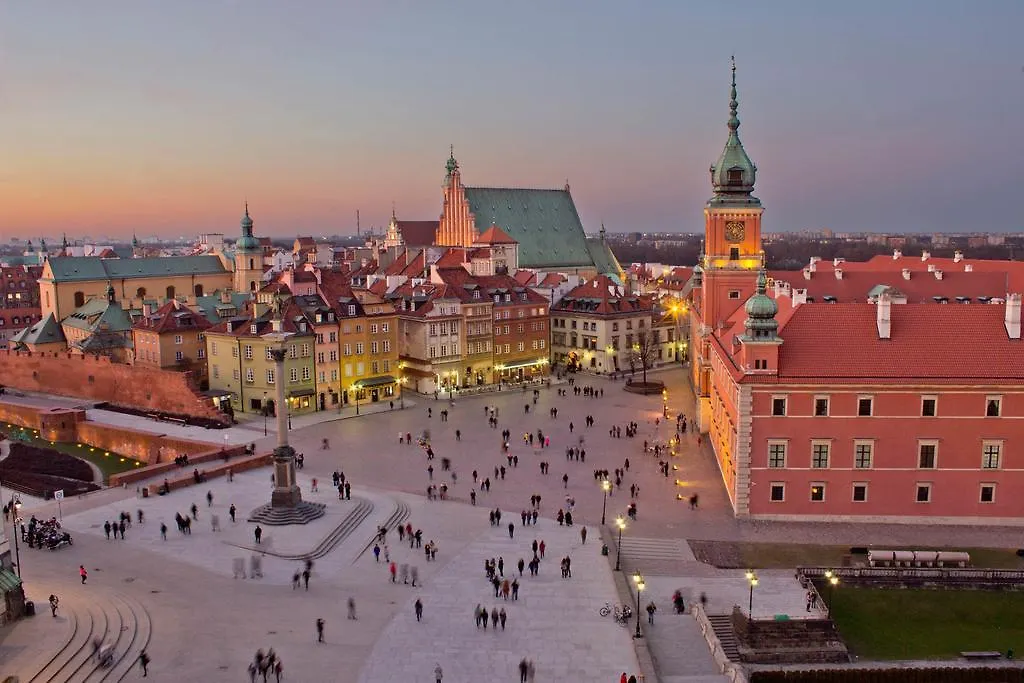 Warsaw Downtown Hostel
